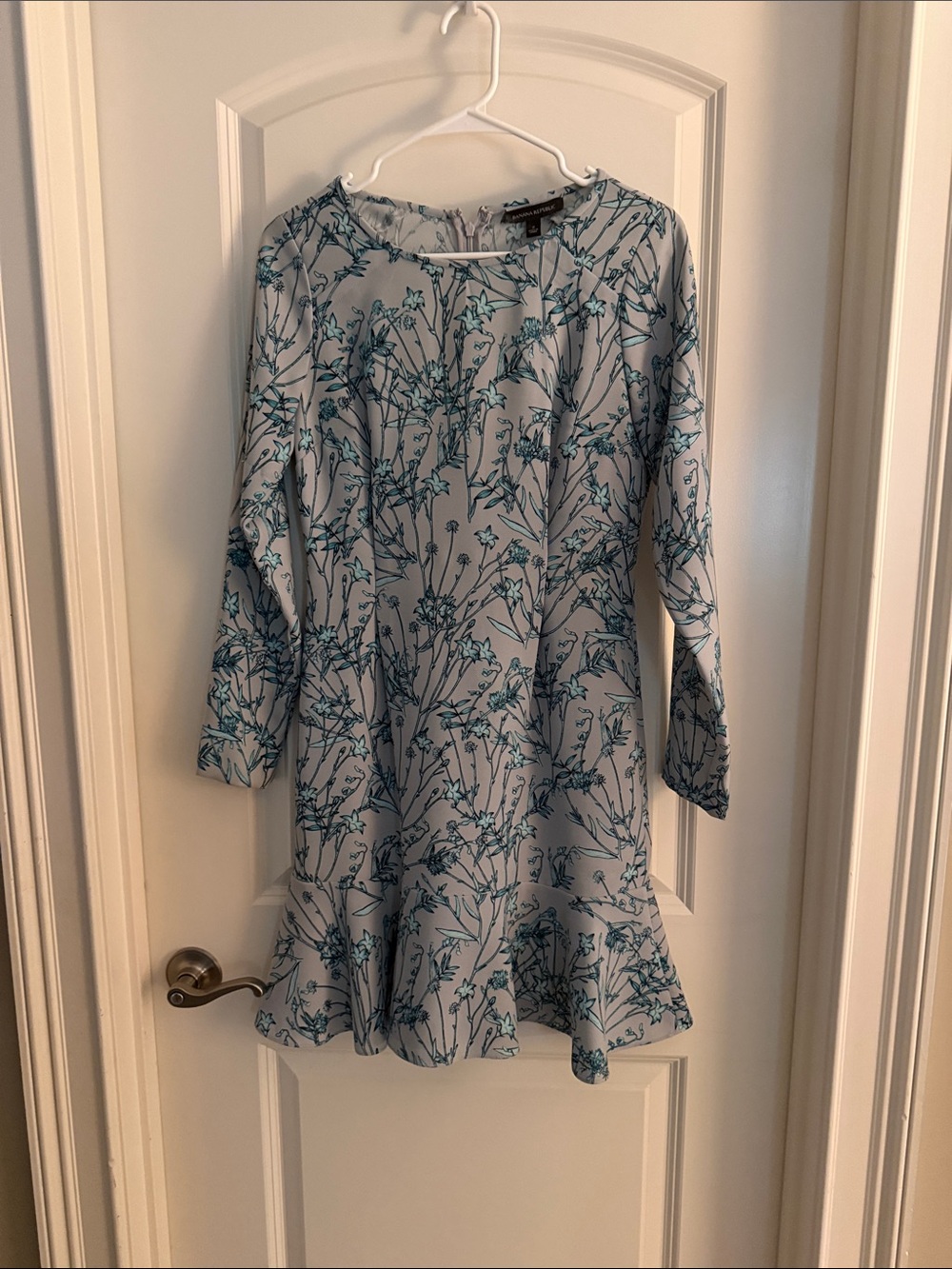 Women’s Blue Floral Long-Sleeve Dress